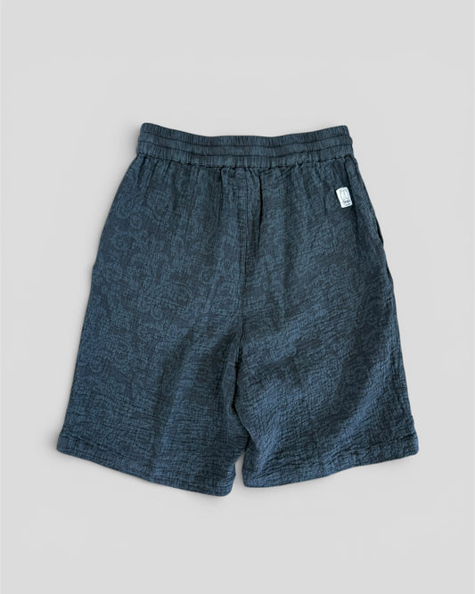 Bermuda over jacquard