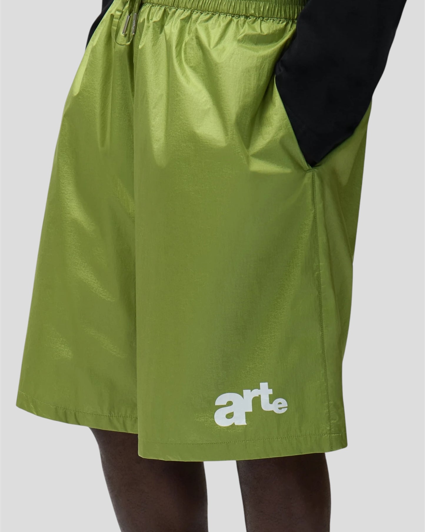 Big logo shorts