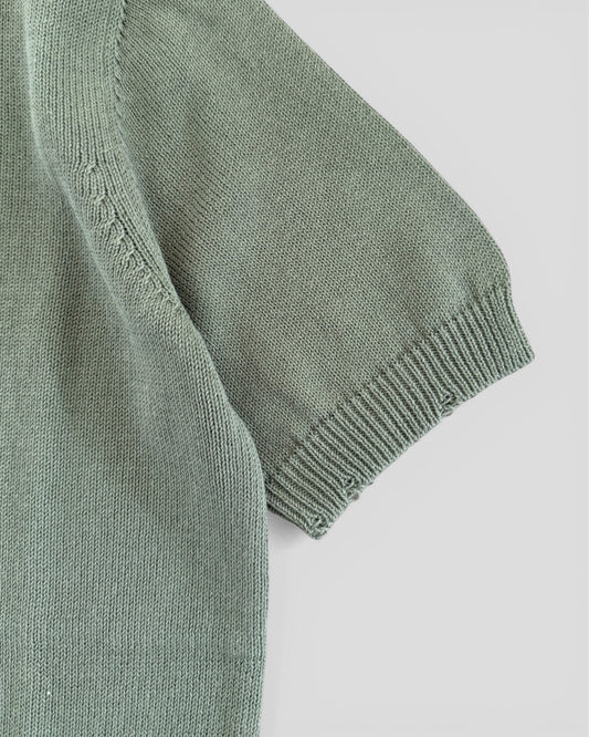 Half sleeve break sweater army