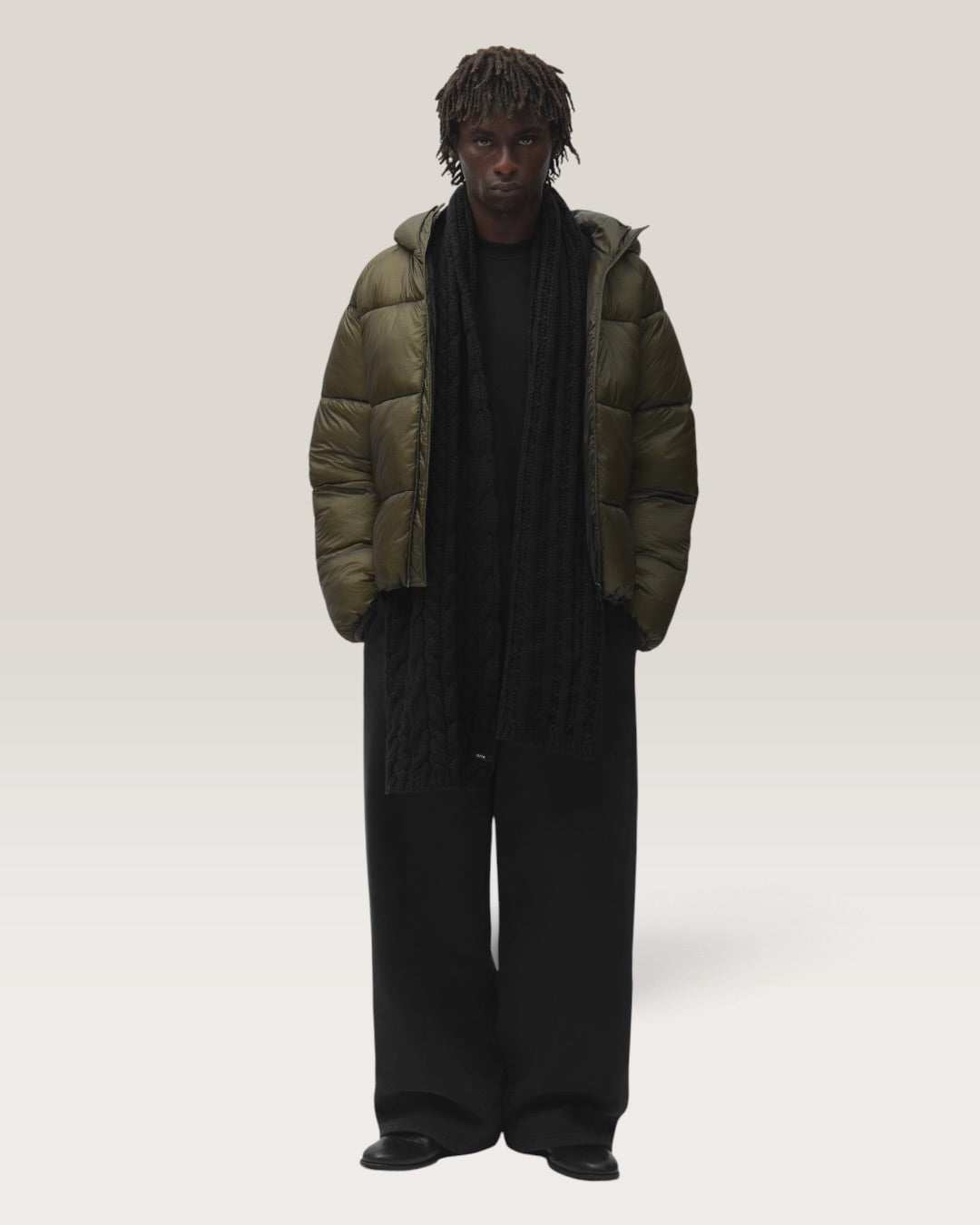 Wool cable knit scaf