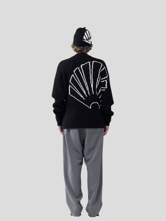 Logo knit raw edge