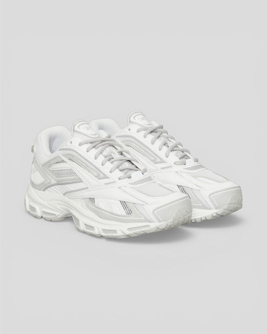 Road ultra white