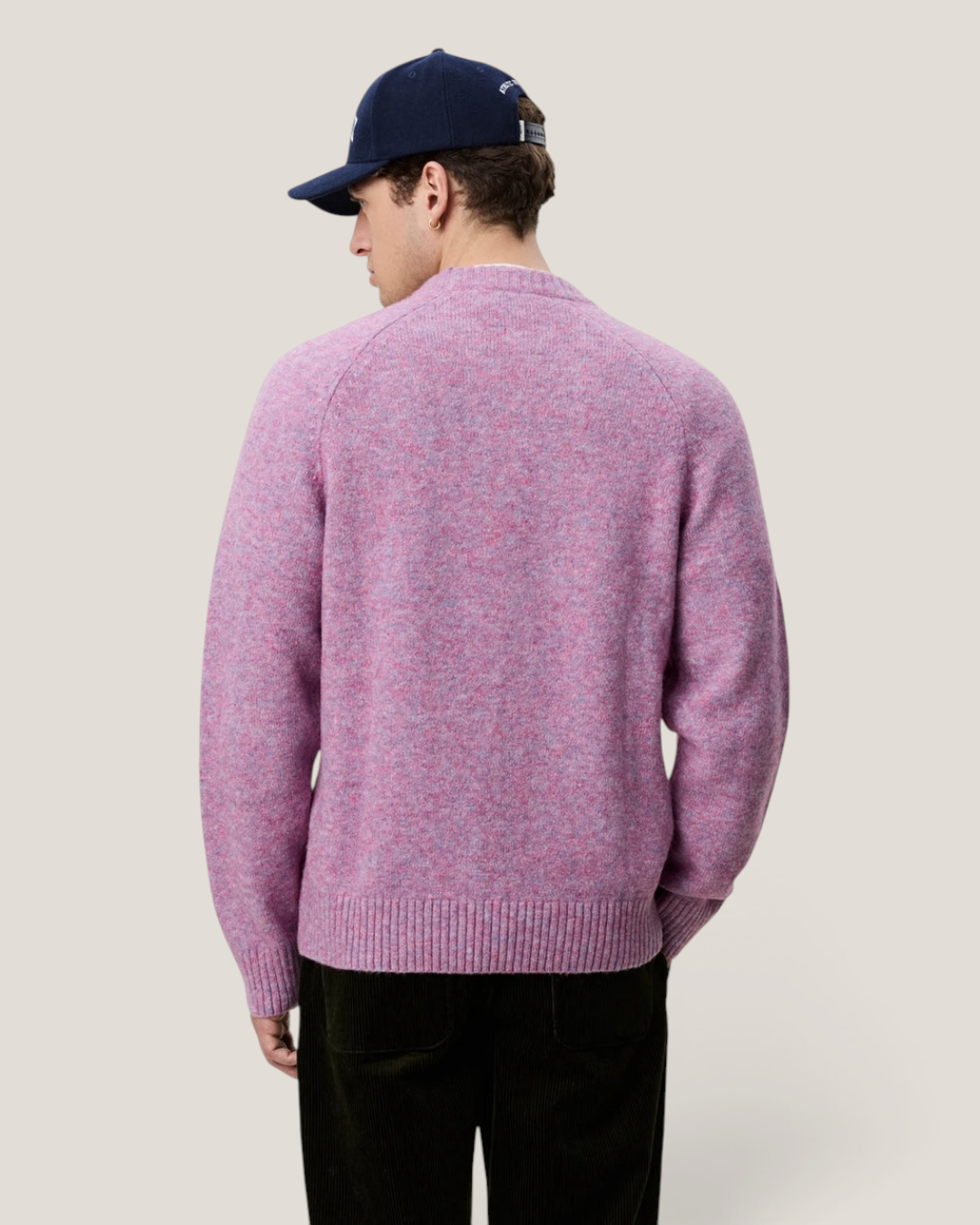 Soft roundneck knit