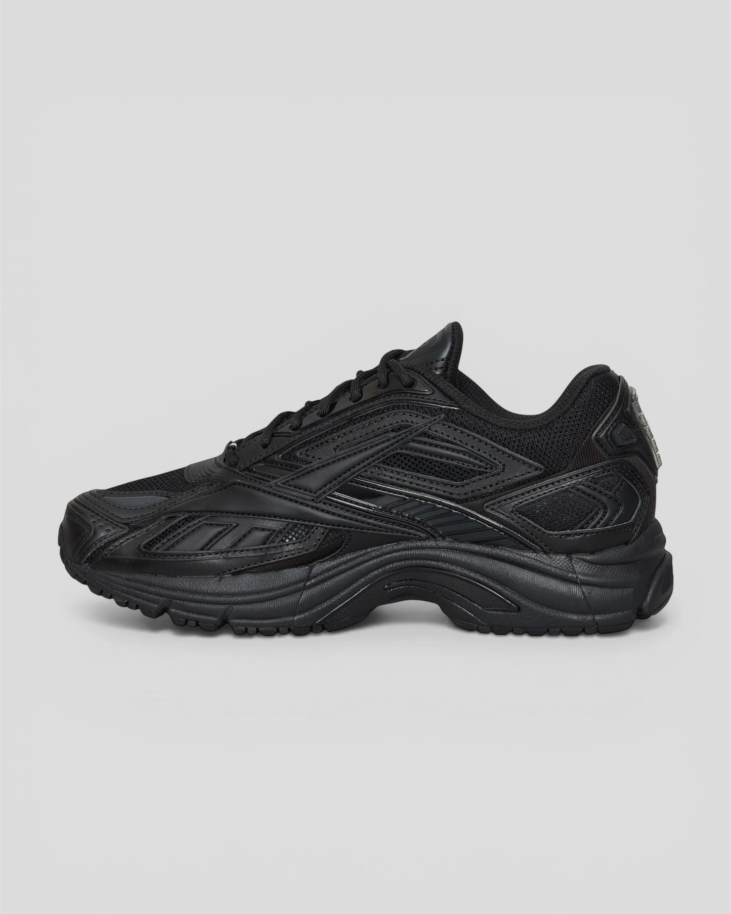 Road ultra black