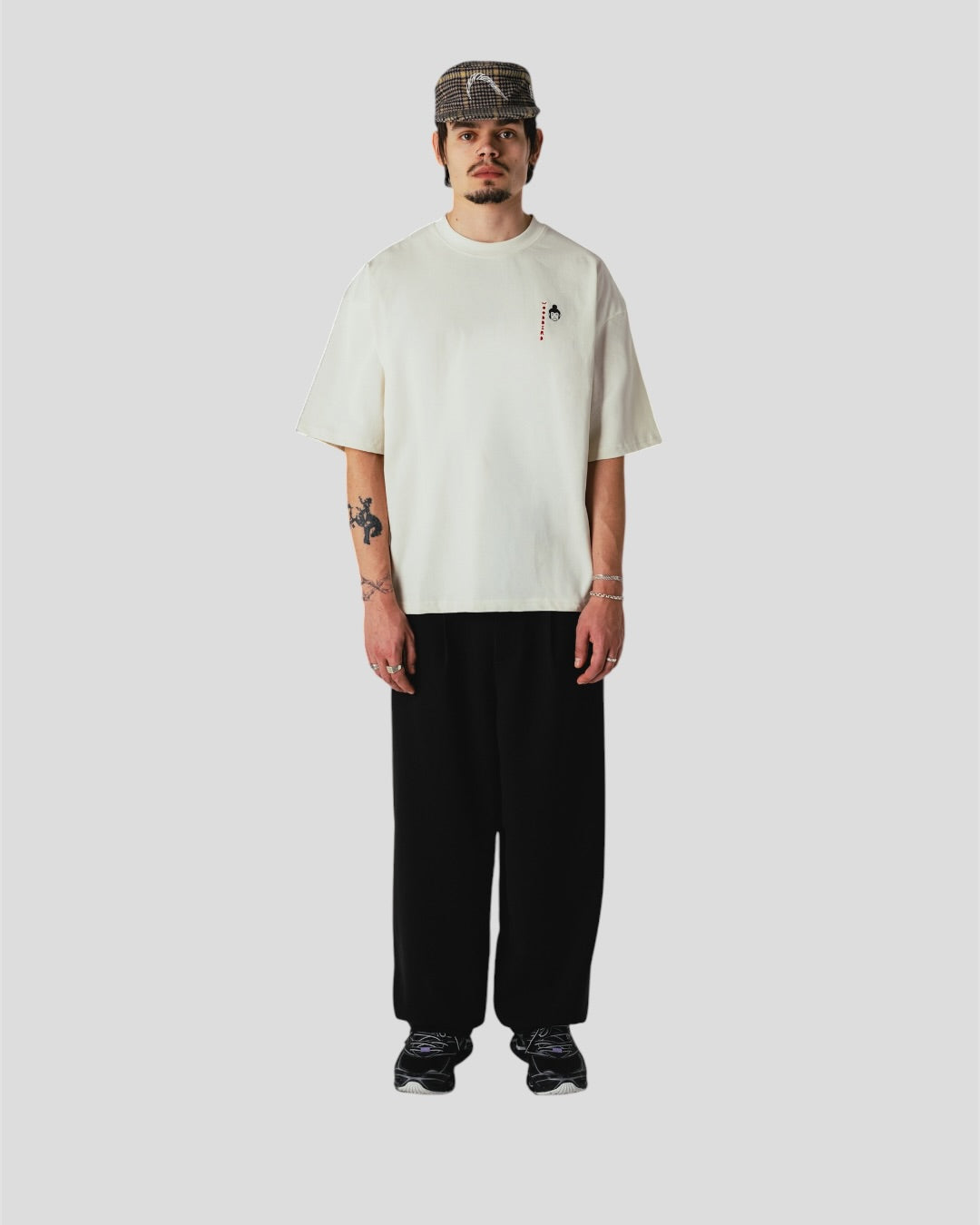 Beam suma tee off white