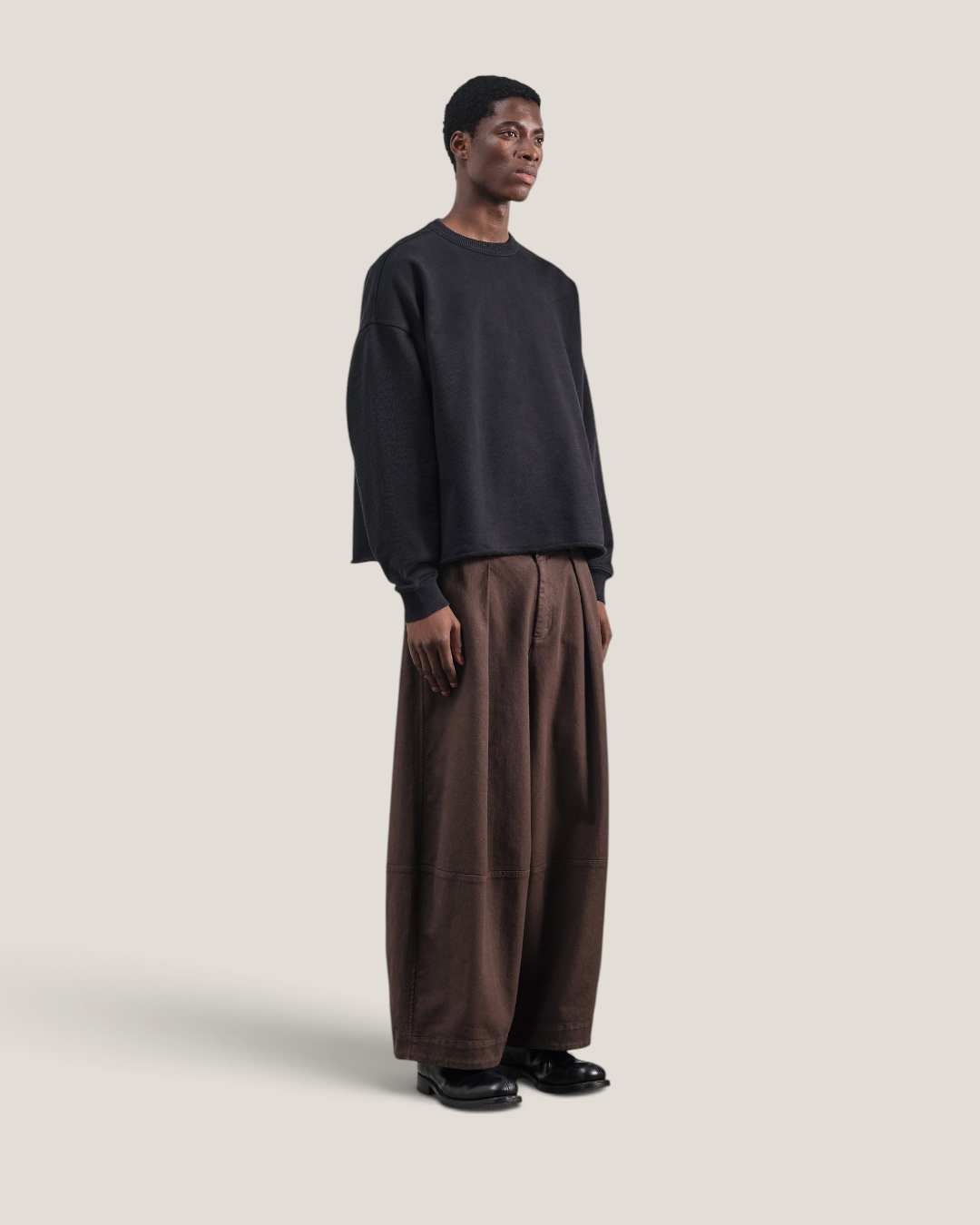 Deadbeat trouser