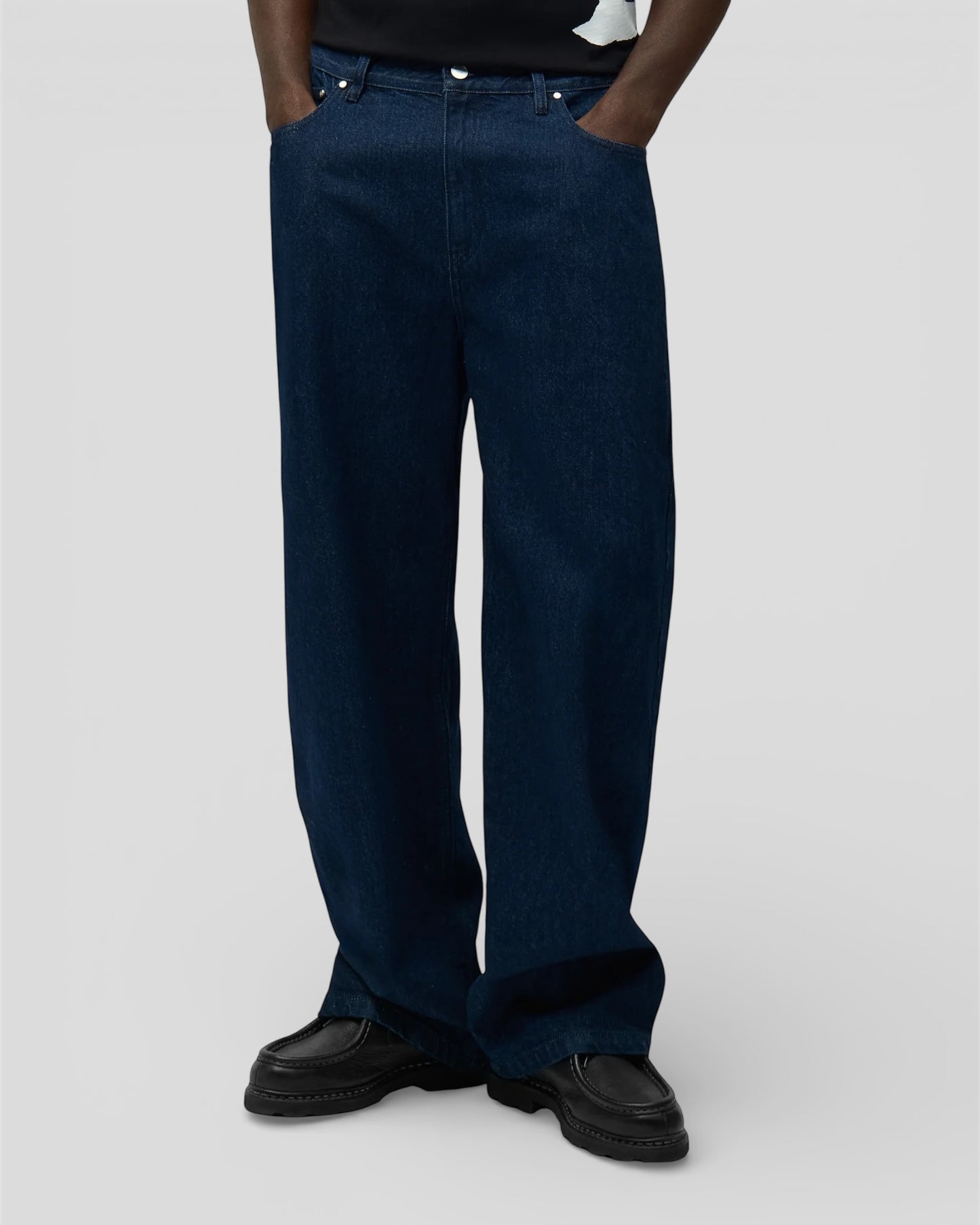 Circle logo pocket pants