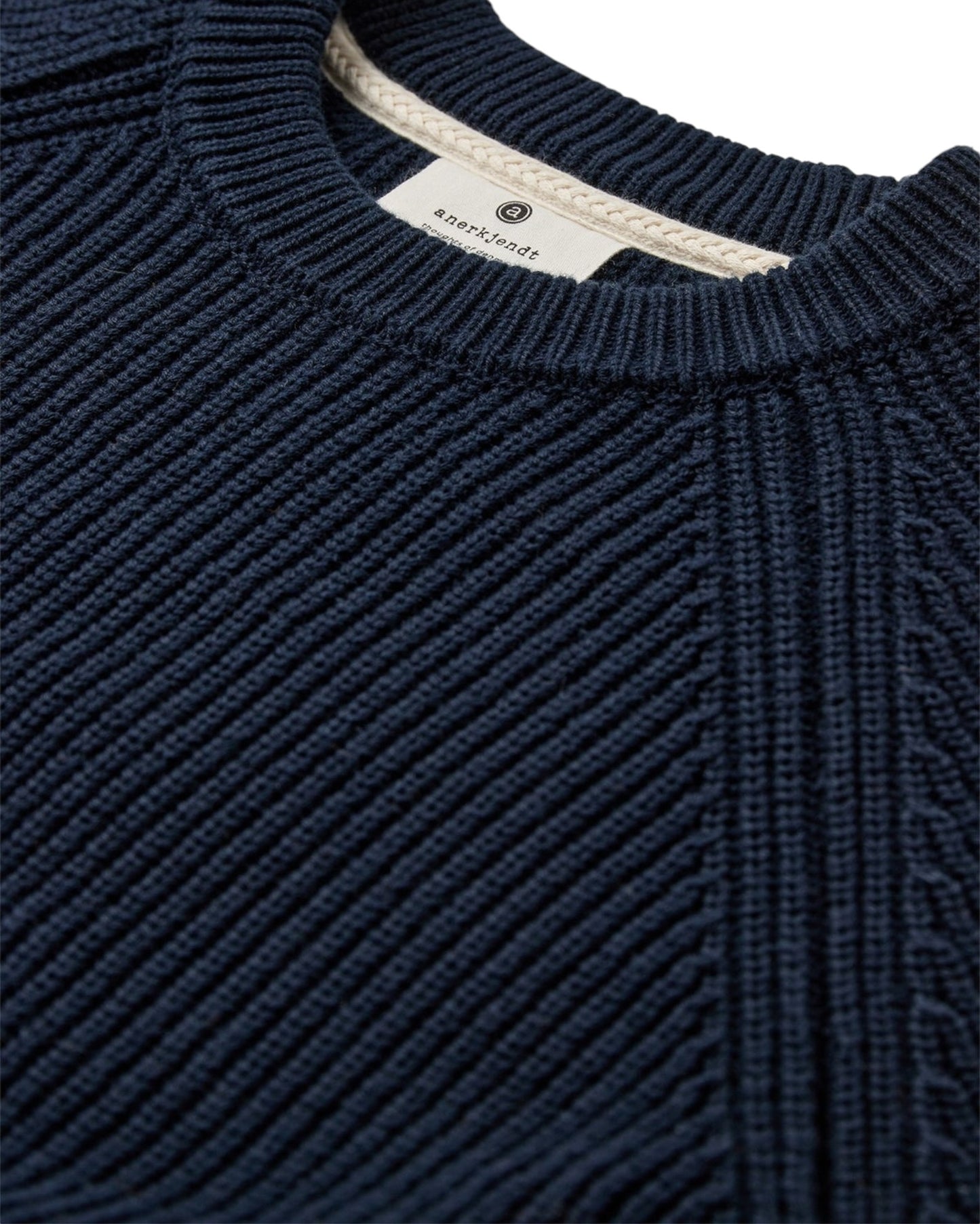 Aksune patent knit