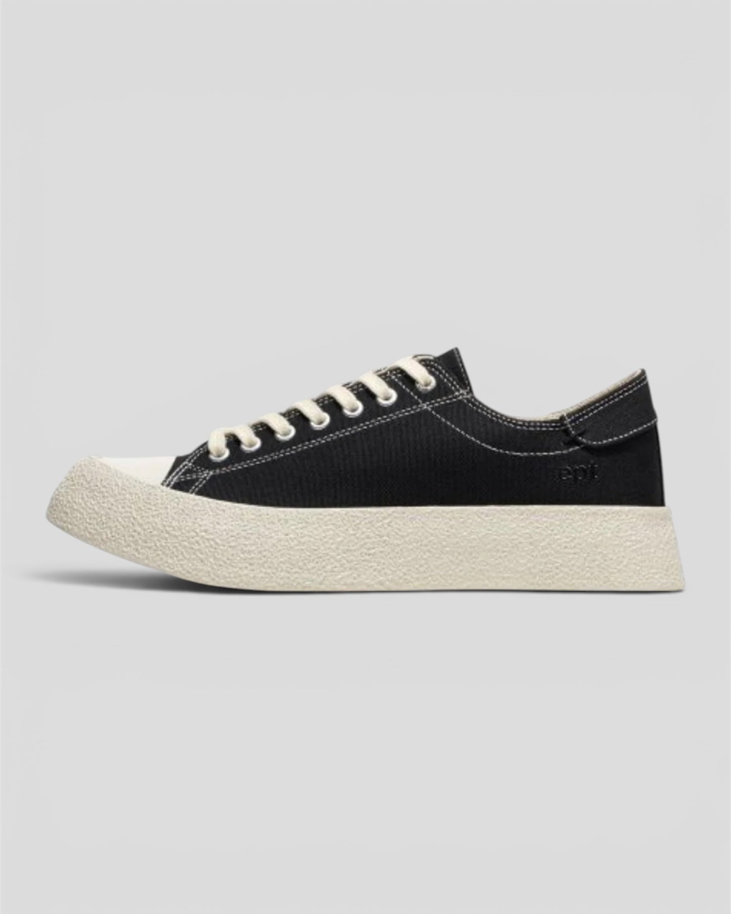 Dive canvas black