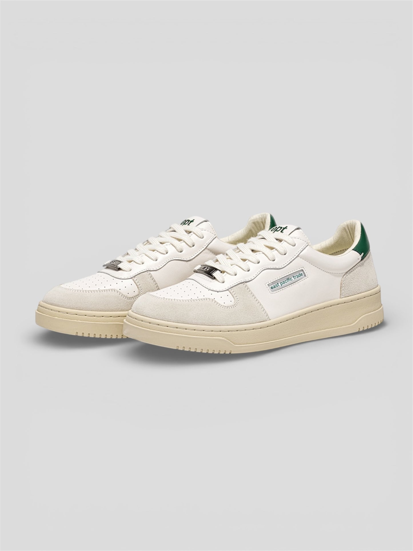 Court off white/tofu green