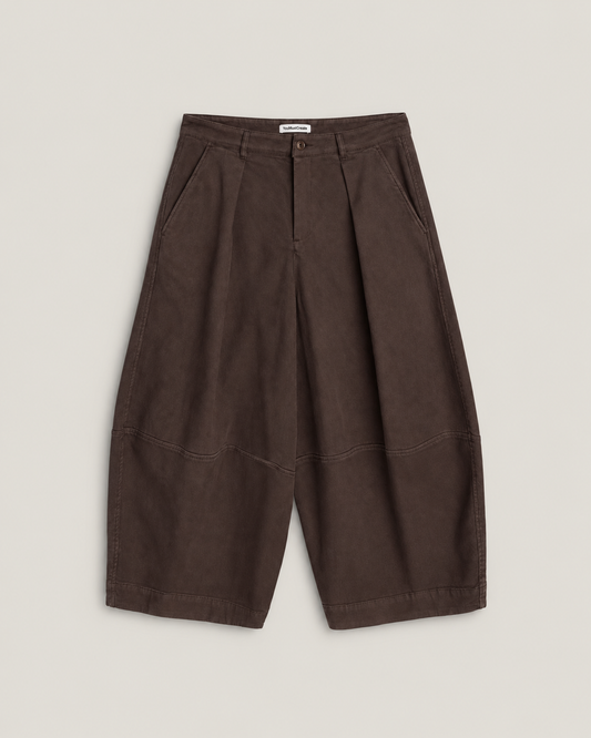 Deadbeat trouser